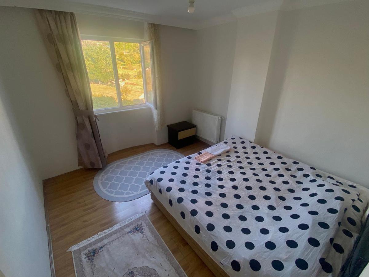 Apartamento Spacious House Near The Airport Arnavutkoy Exterior foto
